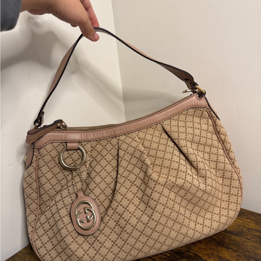 Gucci sukey bag